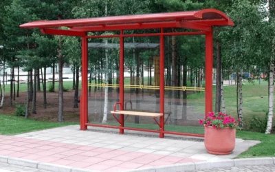 Acrylic vs Polycarbonate: Which Plastic Sheet to Choose?